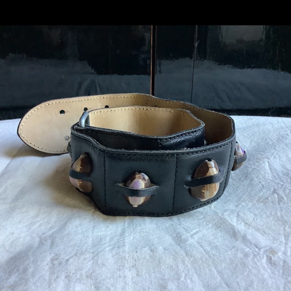 Alaia Accessories - 1990 AZZEDINE ALAIA Black Leather Runway Belt With Shells